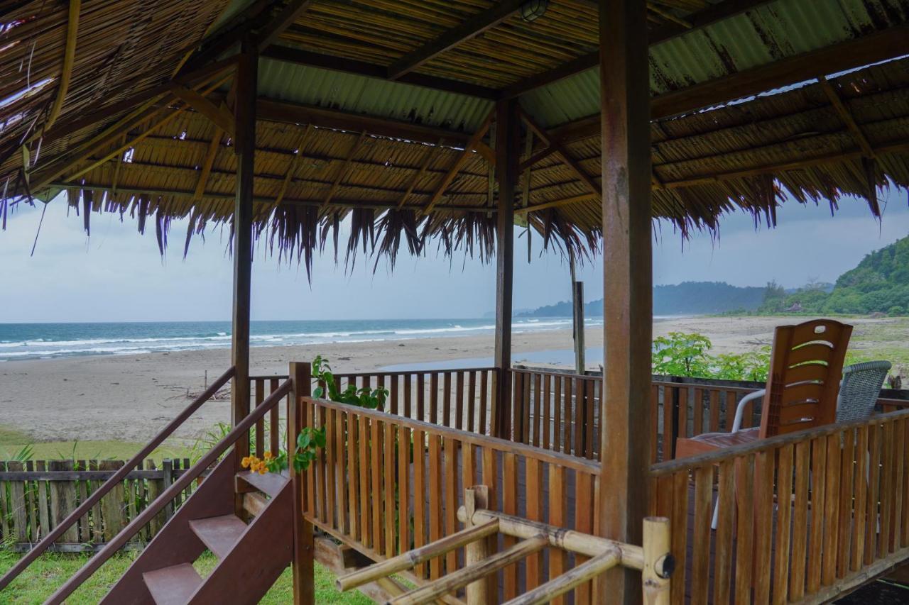Отель Momos Surf Shack Salul Экстерьер фото