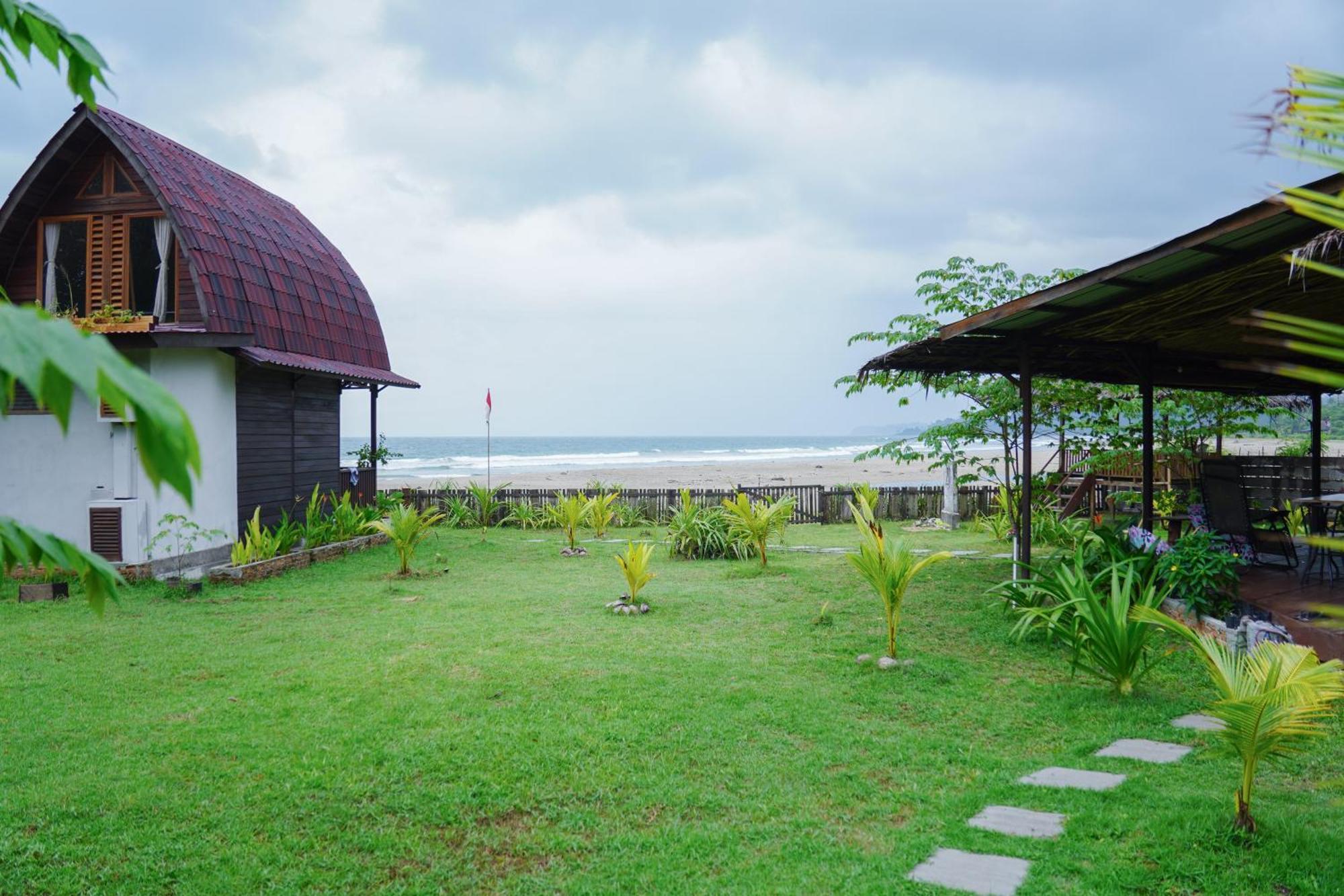 Отель Momos Surf Shack Salul Экстерьер фото