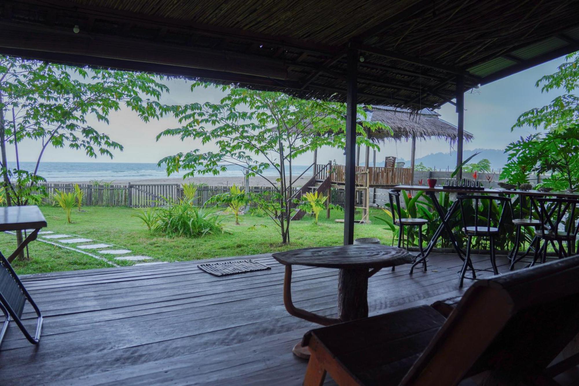 Отель Momos Surf Shack Salul Экстерьер фото